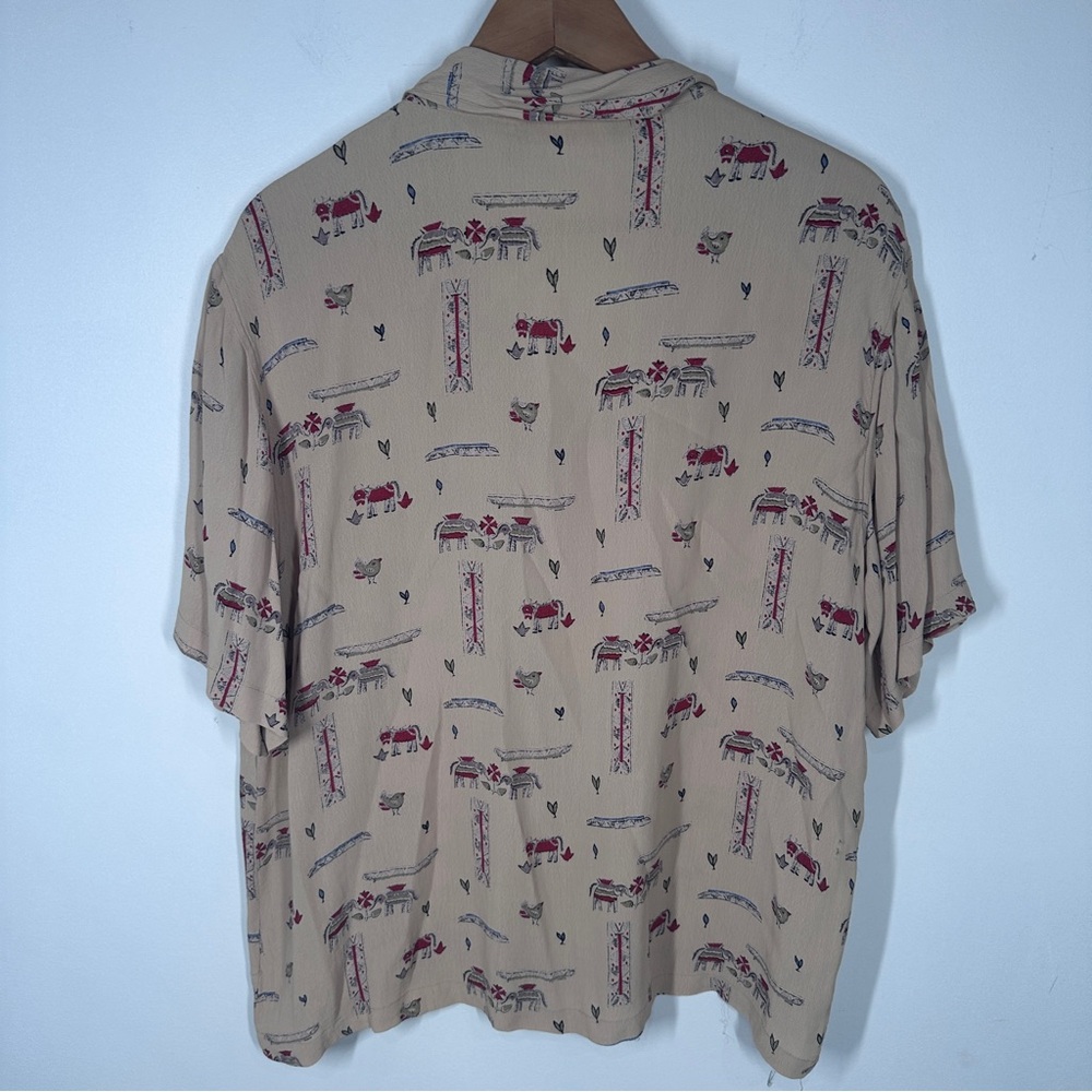 Chicos Design Graphic Button-Up Shirt Size 2 Large Elephant Blouse Short Sleeves - Picture 5 of 6